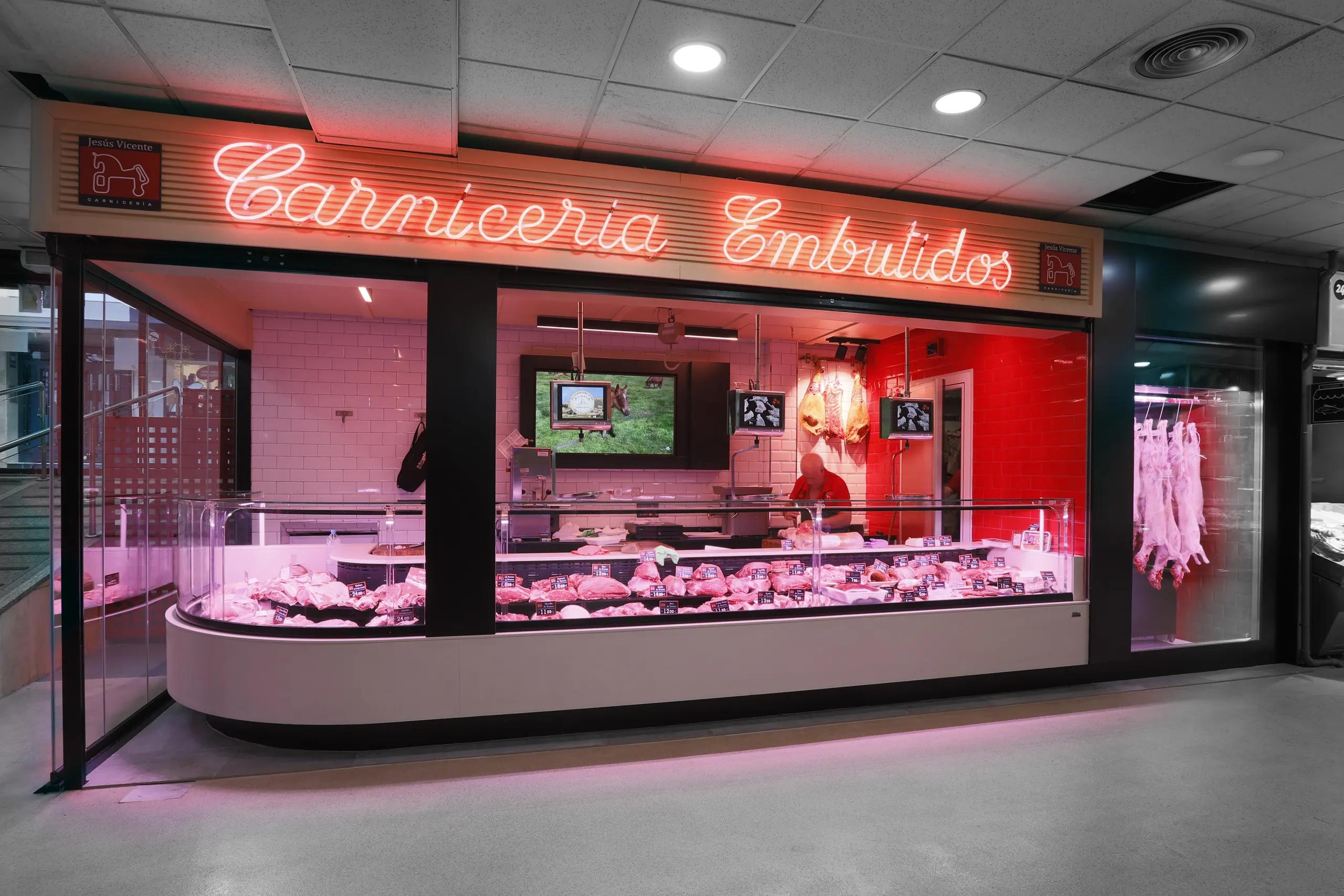 Reforma integral de la carnicería Jesús Vicente en el Mercado Guillermo de Osma
